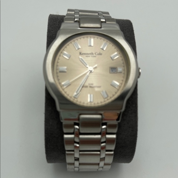 Kenneth Cole Silver Men’s Watch - Picture 1 of 8